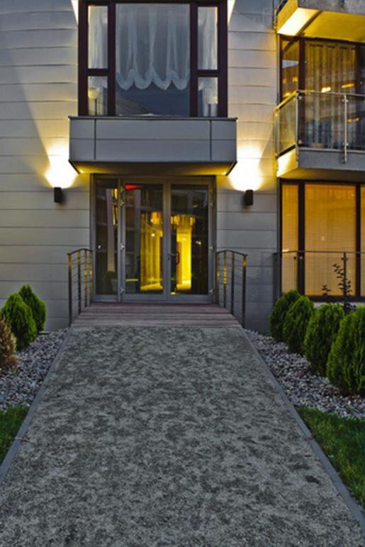 Triton Park Accommodation By P&O Serviced Apartments Varşovia Exterior foto